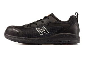 New Balance Logic black